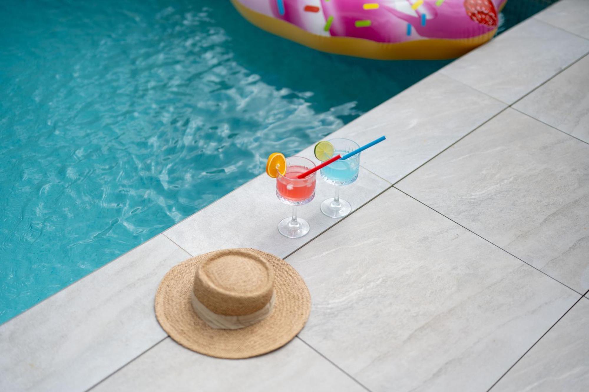 Sunny Bo Villa With A Heated Pool And Rooftop Jacuzzi Kaštela Exterior foto